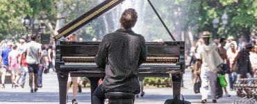 Бард –fest «Наполним музыкой сердца…» пройдет в новокузнецком Драмтеатре
